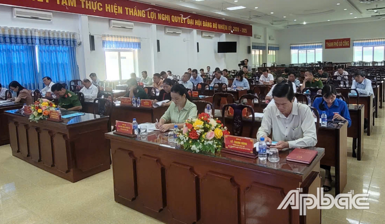 Đại biểu dự hội nghị.