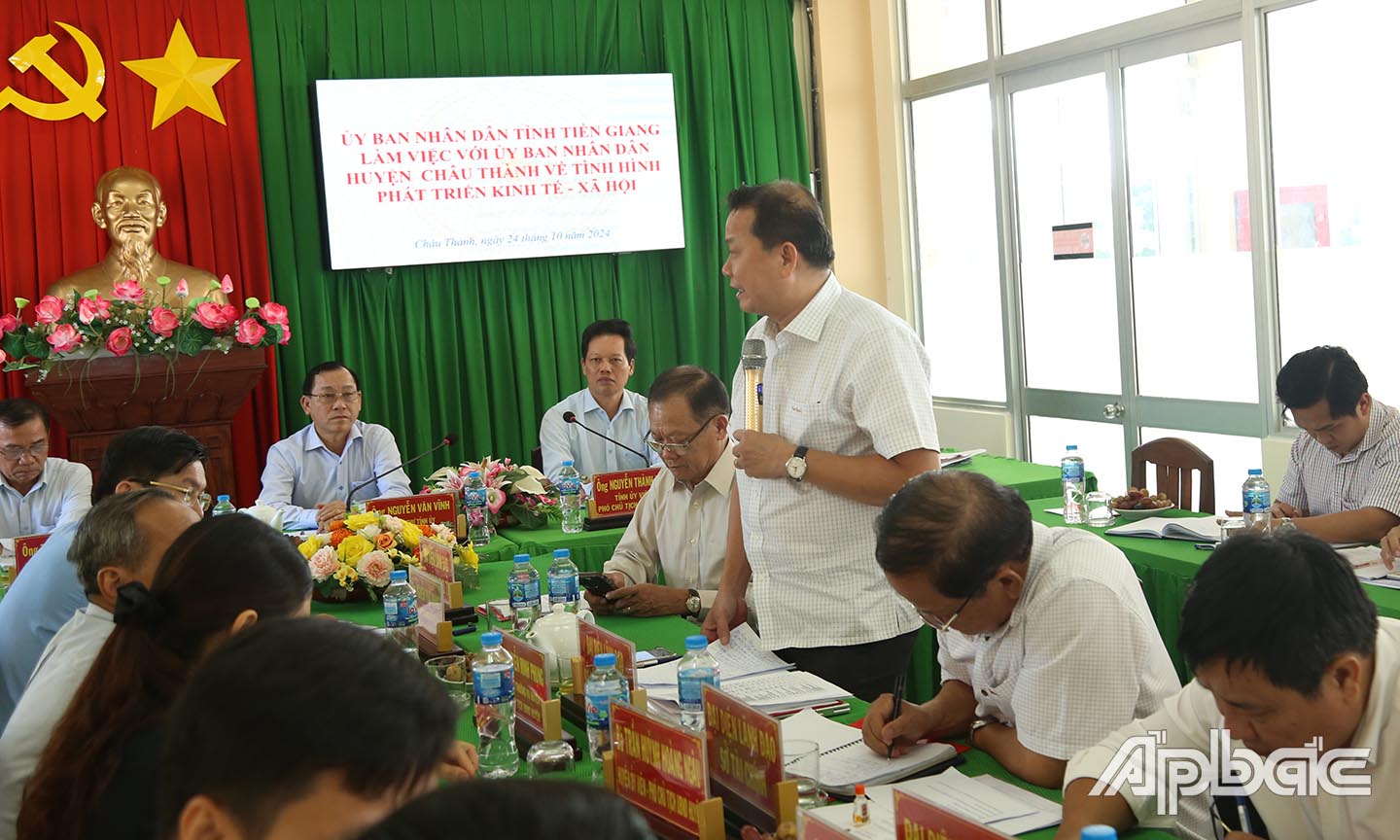Lãnh đạo sở, ngành tỉnh tháo gỡ khó khăn địa phương.