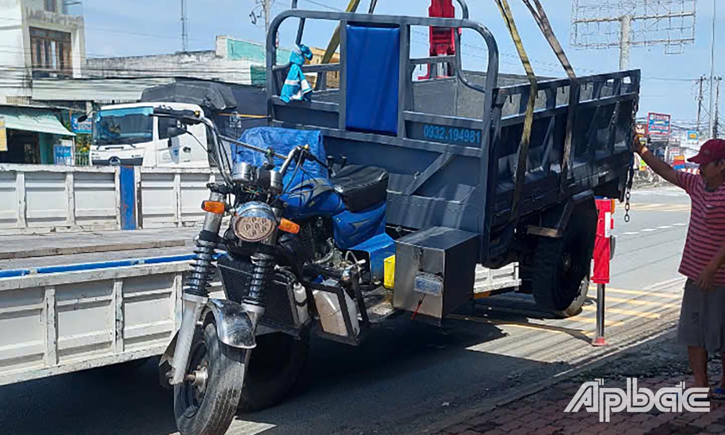 Phương tiện xe 3 bánh vi phạm bị tạm giữ.