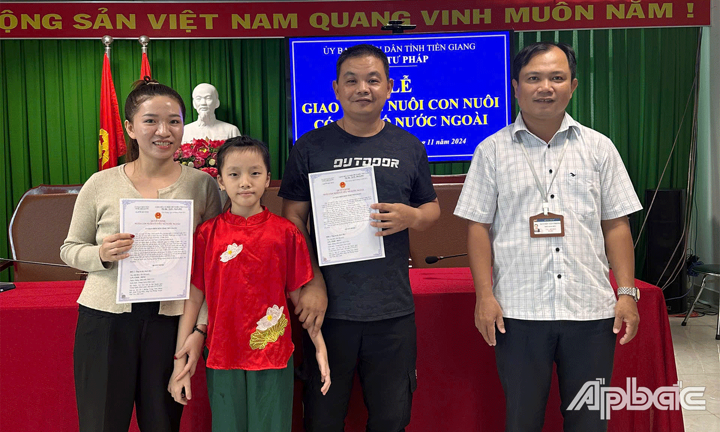 Quyết định của Ủy ban nhân dân tỉnh về việc nuôi con nuôi có yếu tố nước ngoài