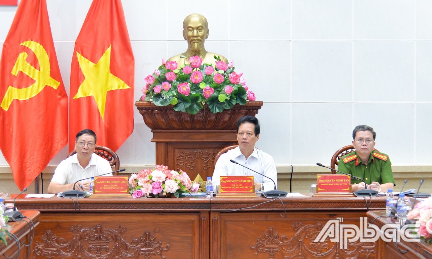 Đồng chí Nguyễn Thành Diệu, Phó Chủ tịch UBND tỉnh Tiền Giang dự tại điểm cầu Tiền Giang.