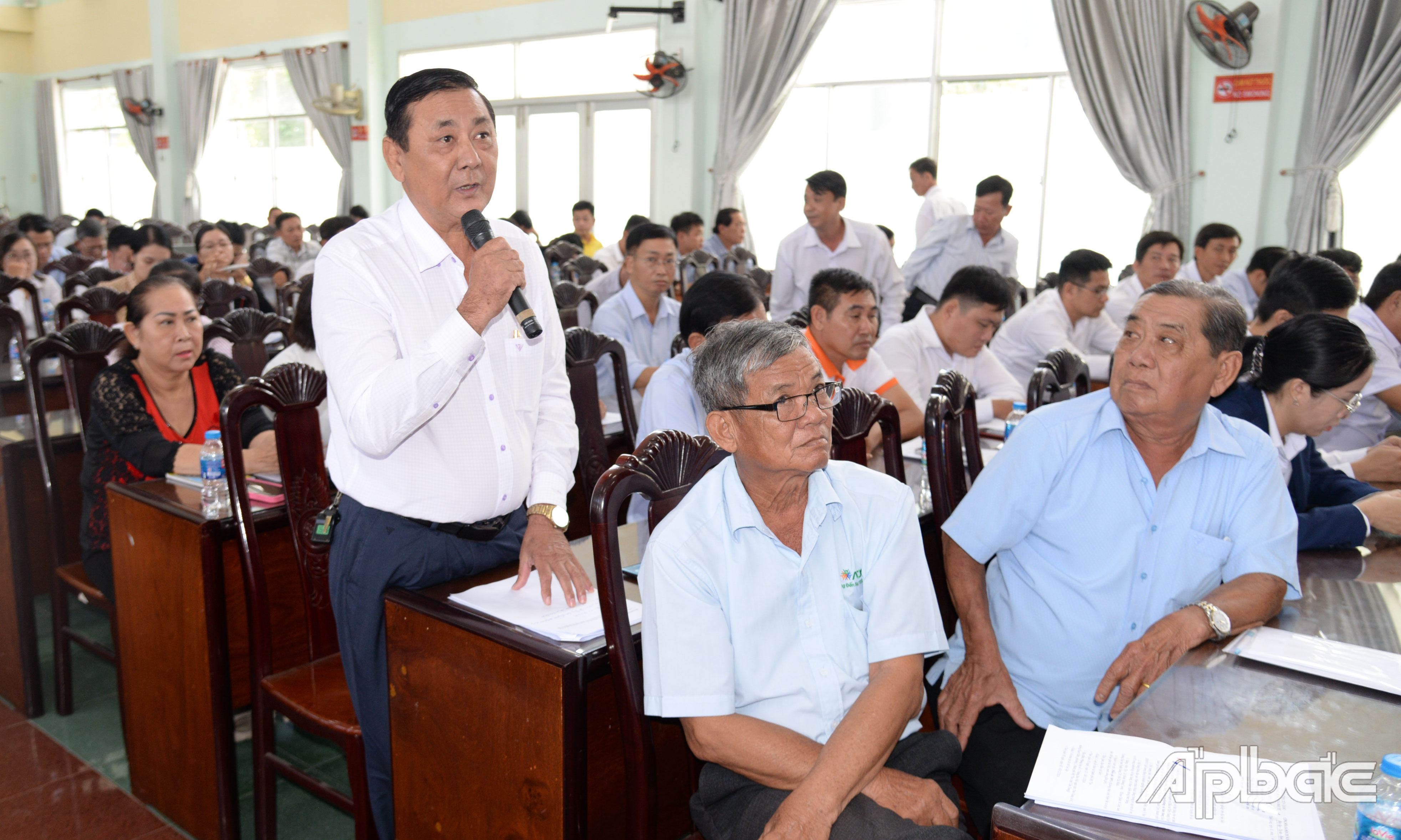 DN kiến nghị đầu tư mở rộng đường tỉnh 868 (đoạn từ TX. Cai Lậy đến xã Ngũ Hiệp, huyện Cai Lậy) để tạo thuận lợi trong vận chuyển nông sản và đi lại của người dân.