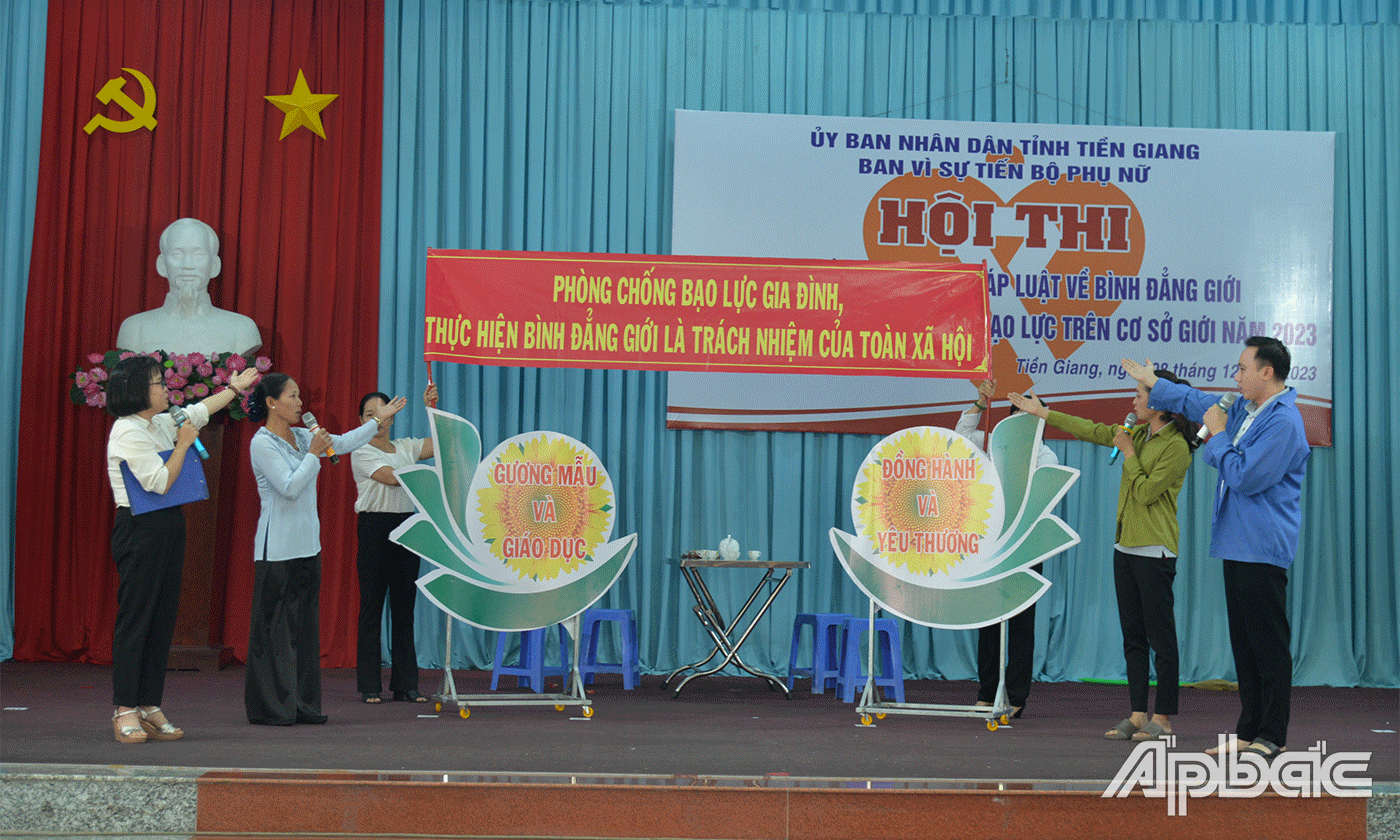 Đẩy mạnh tuyên truyền pháp luật bằng nhiều hình thức.