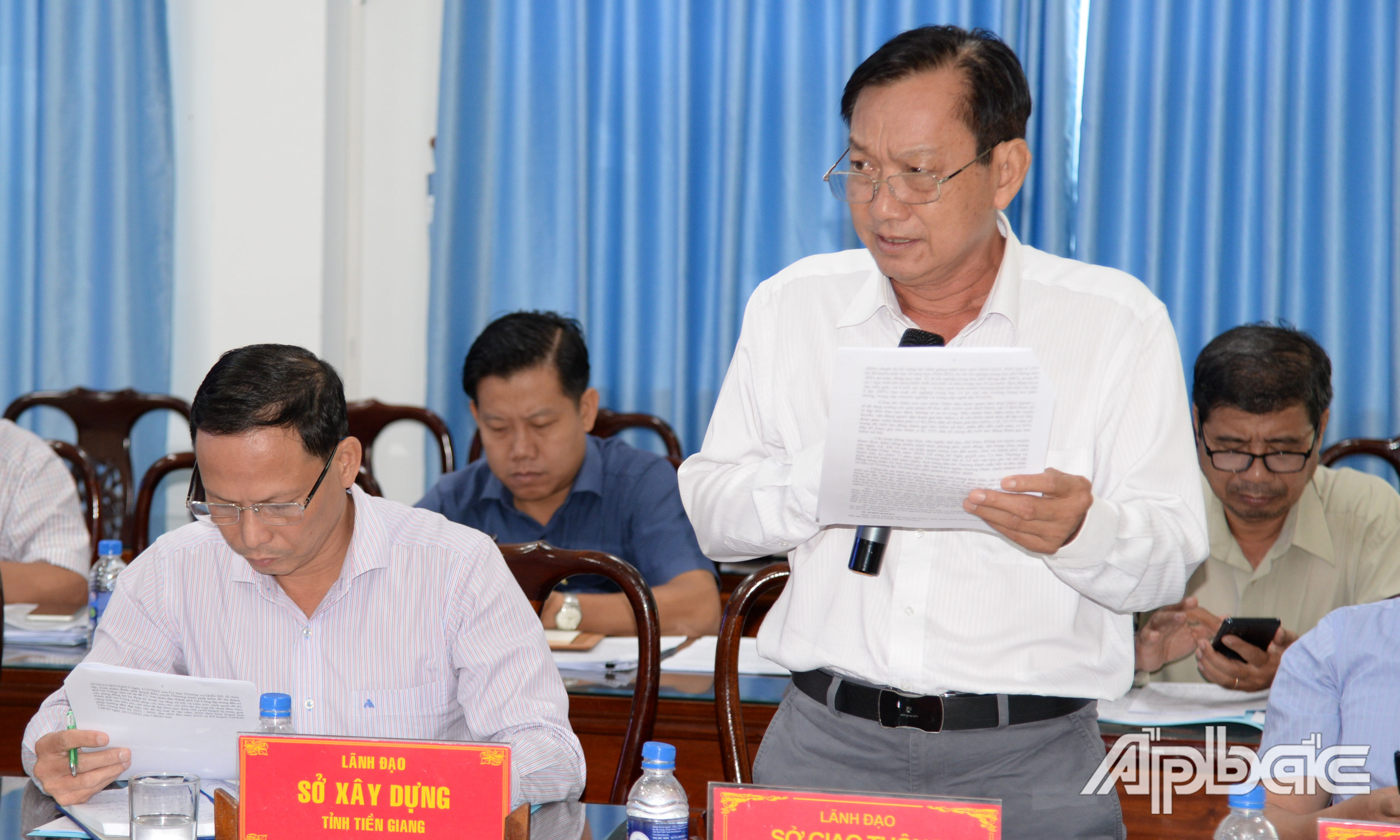 Giám đốc Sở Giao thông Vận tải Trần Văn Bon phát biểu tại buổi làm việc.