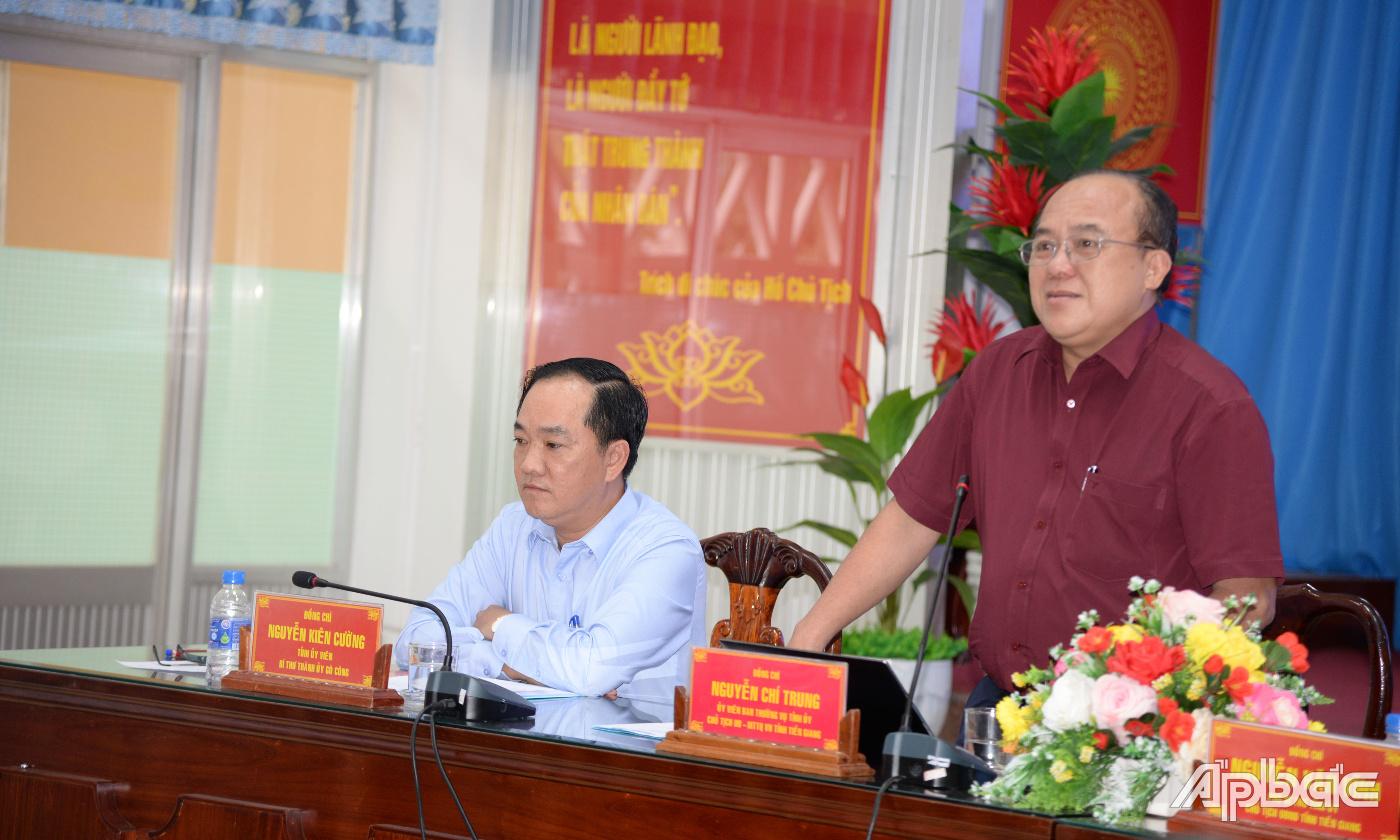 Đồng chí Nguyễn Chí Trung phát biểu tại buổi làm việc.