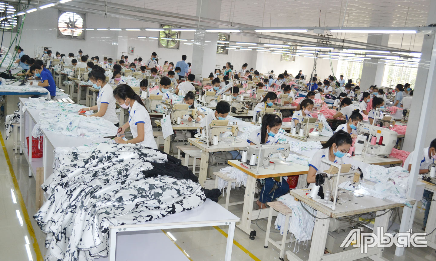 Huyện Châu Thành tạo điều kiện thuận lợi cho các nhà đầu tư đến tìm kiếm cơ hội đầu tư, sản xuất, kinh doanh trên địa bàn huyện.