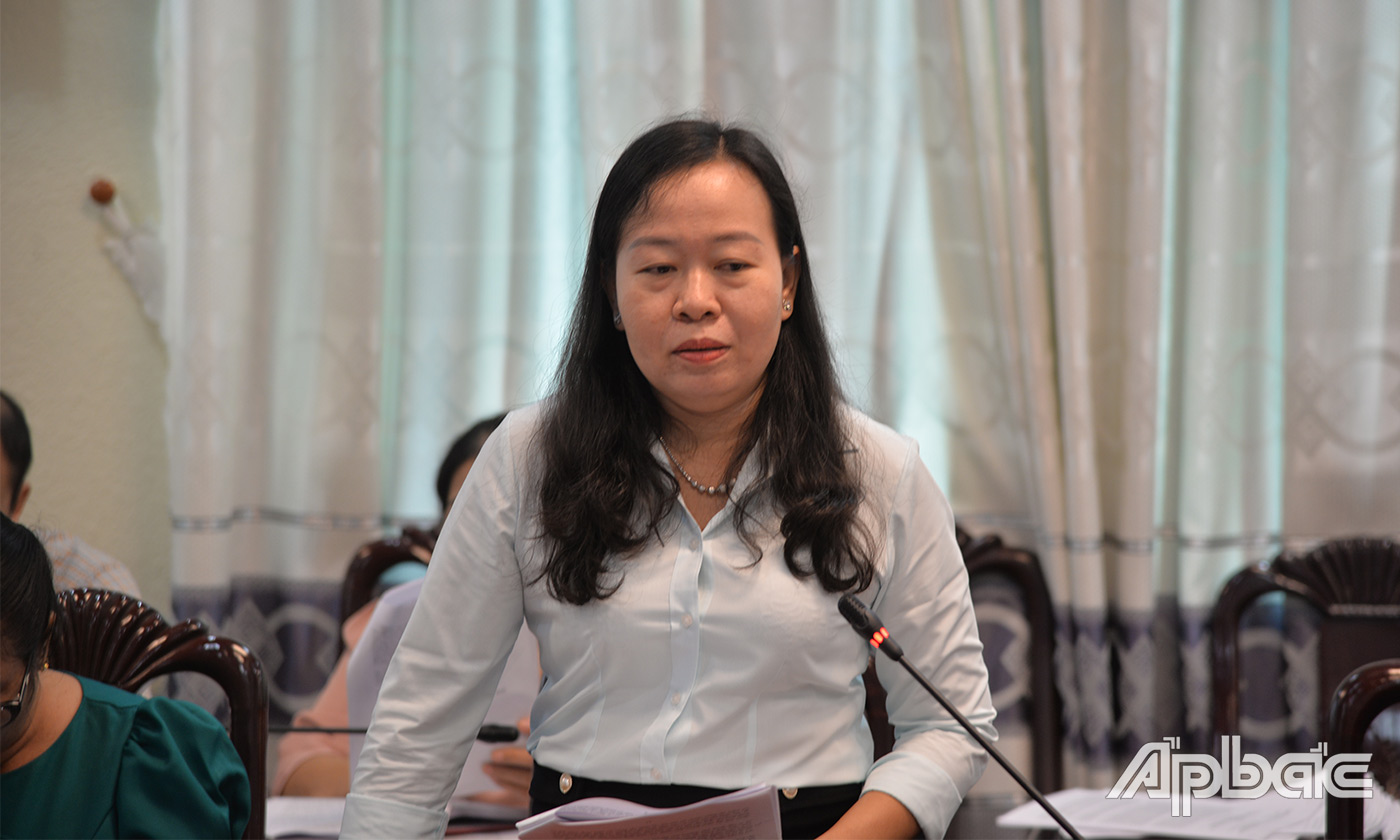 Lãnh đạo HĐND các địa phương phát biểu tại cuộc họp