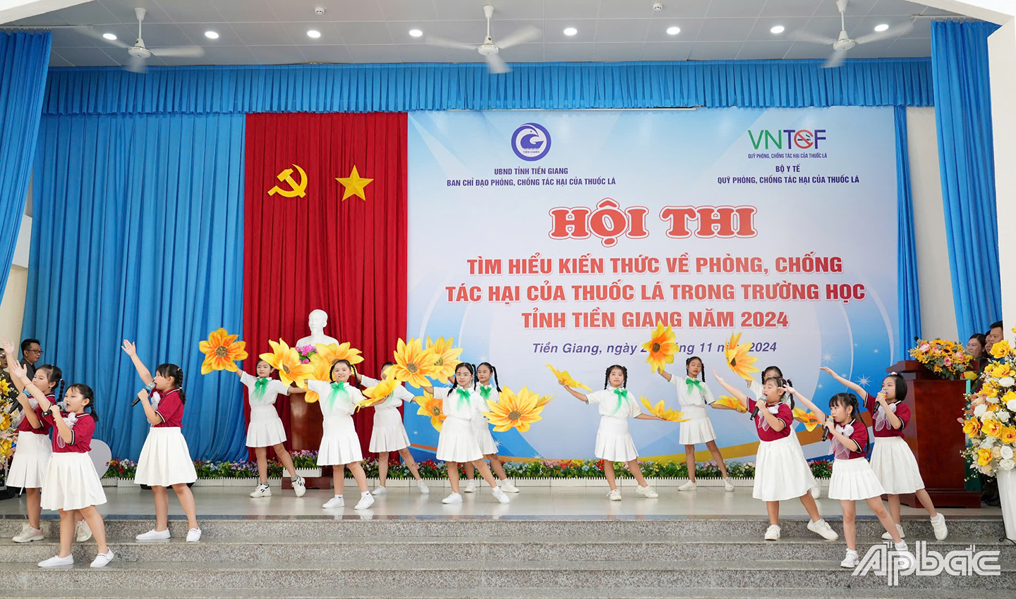  Văn nghệ chào mừng hội thi