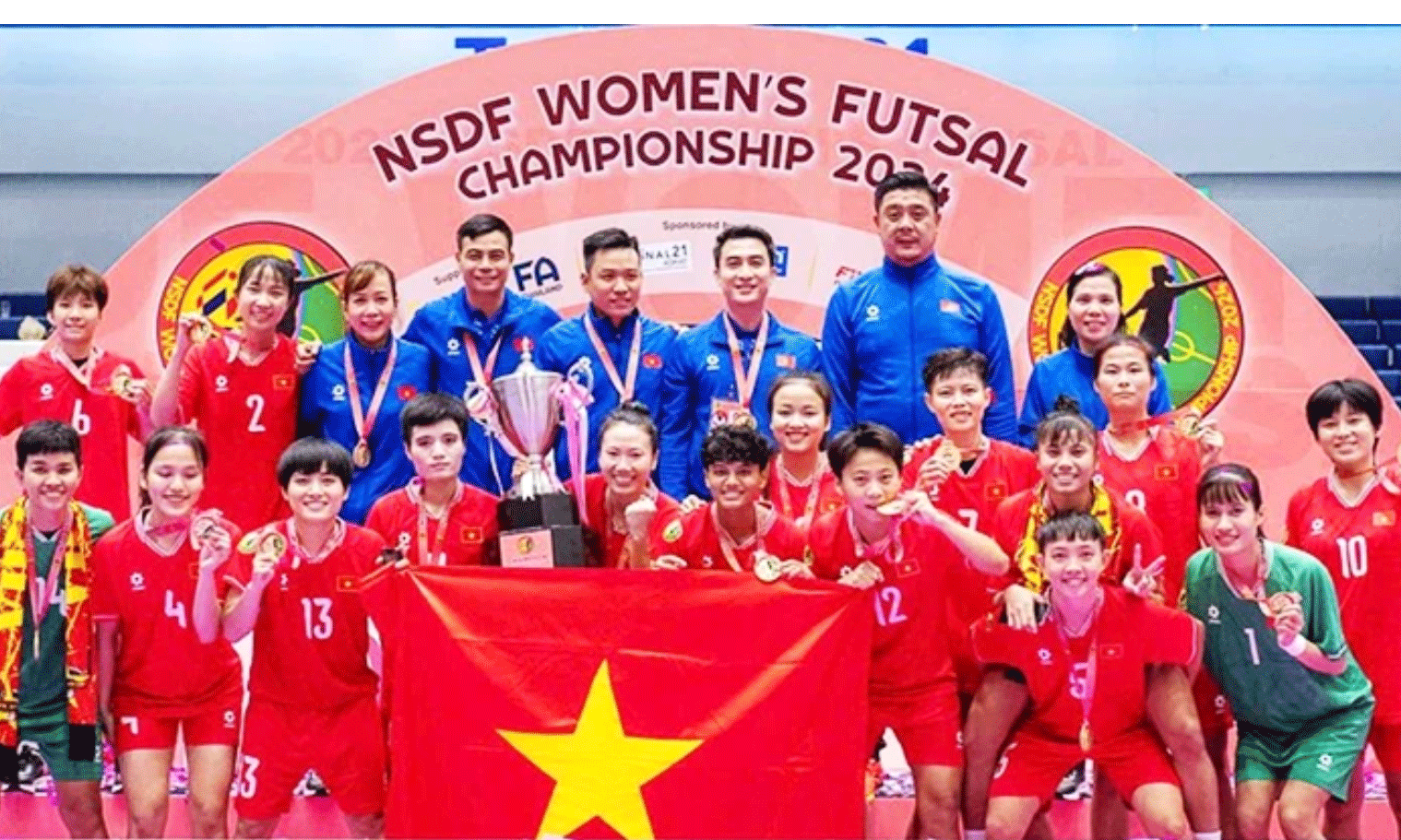 Đội tuyển futsal nữ Việt Nam vô địch bóng đá trong nhà khu vực Đông Nam Á.