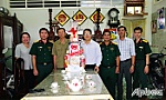 Phó Chủ tịch Thường trực HĐND tỉnh Tiền Giang thăm, tặng quà cán bộ Quân đội nghỉ hưu