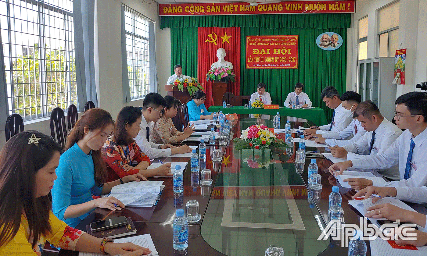 Đại hội chi bộ công đoàn các khu công nghiệp. 