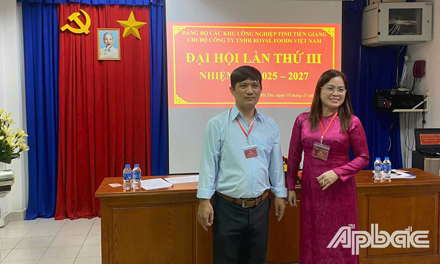 Đại hội chi bộ Công ty TNHH Royal Foods Việt Nam.