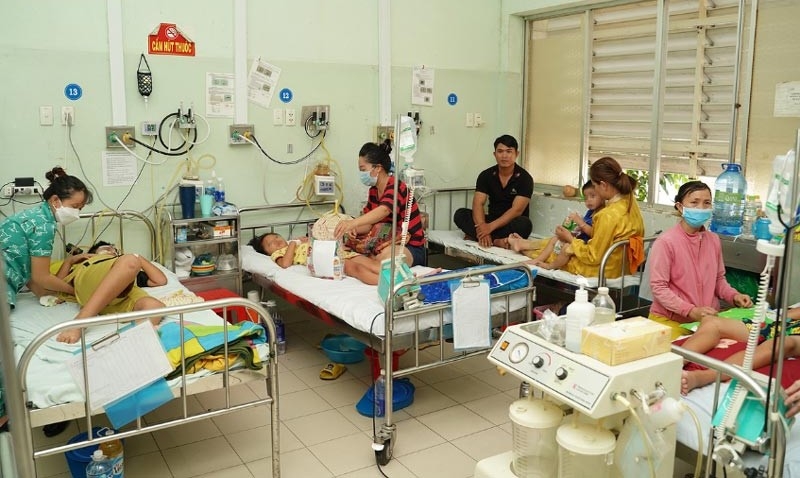 Sốt xuất huyết đã và đang tạo ra gánh nặng lớn cho ngành y tế, ảnh hưởng lớn đến sức khỏe, kinh tế, đời sống của người dân. Ảnh: VNVC 