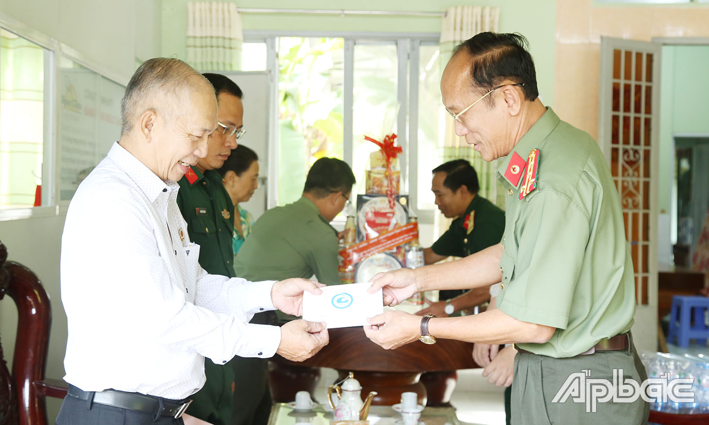 Đại tá Nguyễn Thành Luân, nguyên Đội trưởng đội công tác, Bộ CHQS tỉnh Tiền Giang.