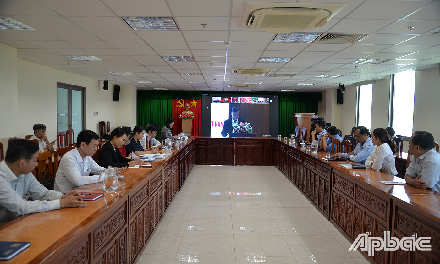 Quang cảnh tại điểm cầu tỉnh Tiền Giang