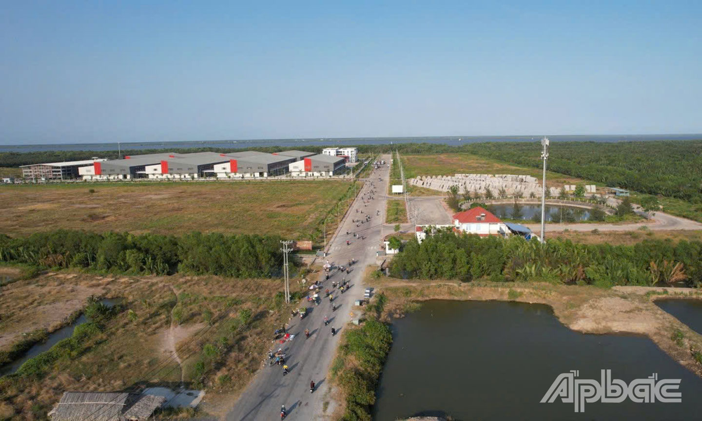 Cụm công nghiệp Gia Thuận 1  (huyện Gò Công Đông) đã thu hút  được một số nhà đầu tư thứ cấp.