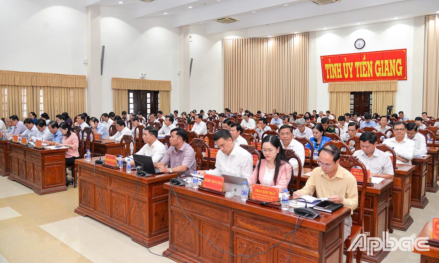 Quang cảnh hội nghị