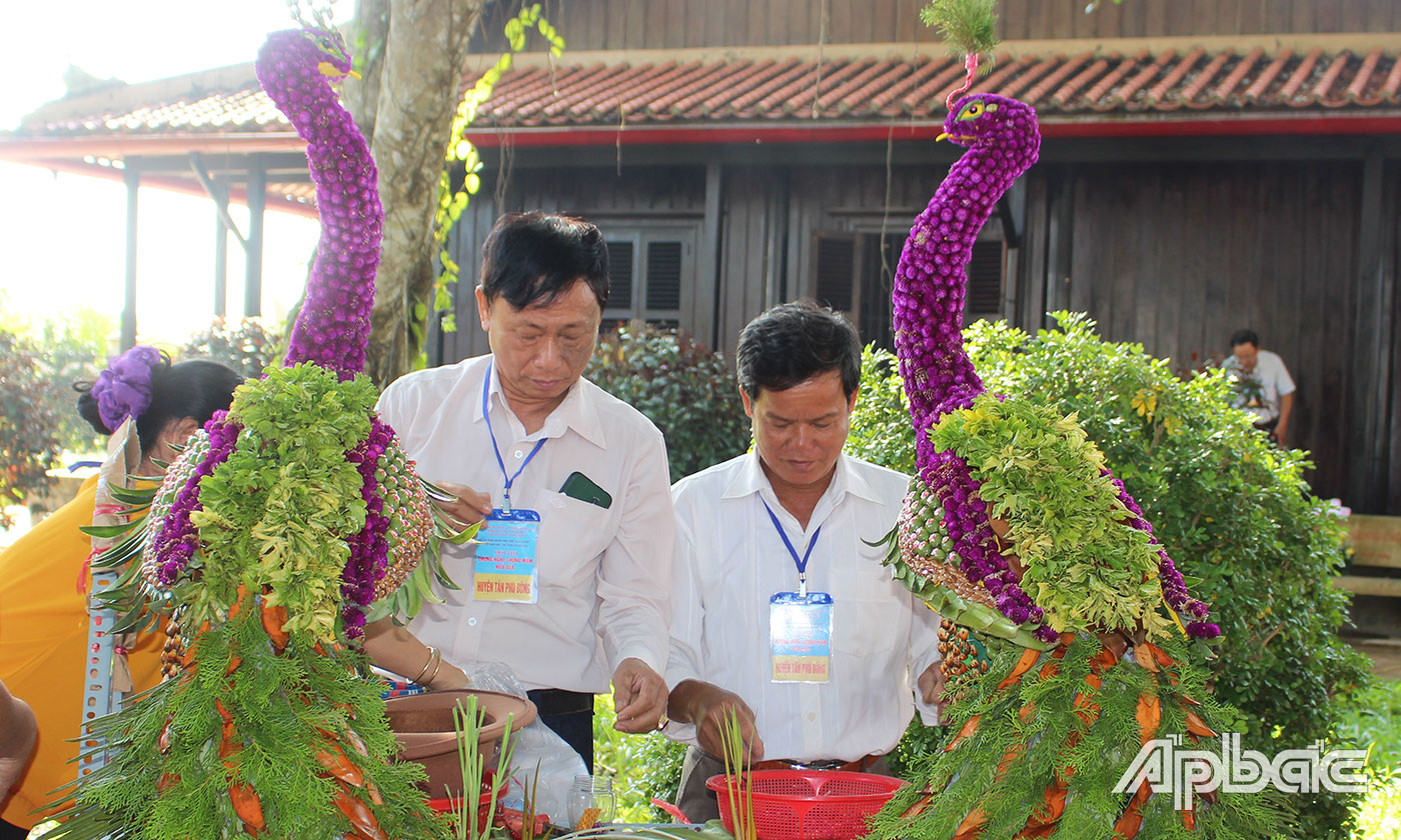 Các đội chuẩn bị 