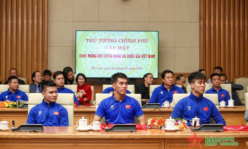 Các tuyển thủ Việt Nam dự buổi gặp mặt. Ảnh: VIỆT TRUNG