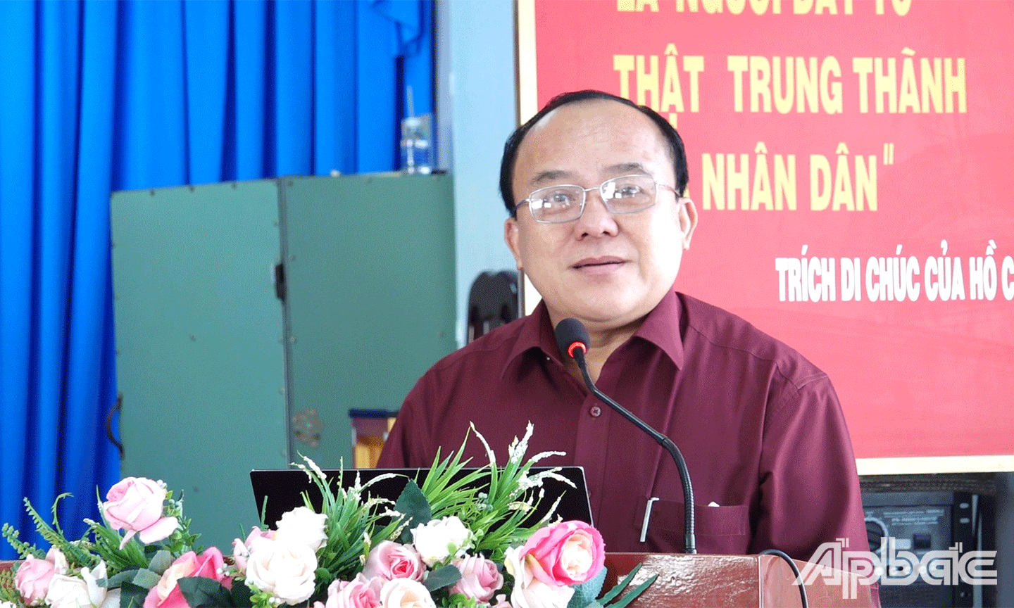 Đồng chí Nguyễn Chí Trung phát biểu tại 