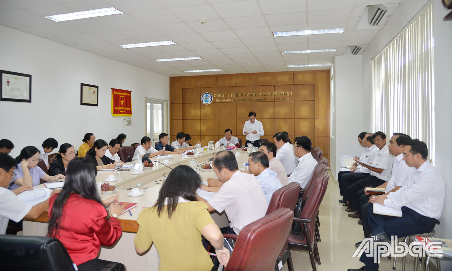 Đoàn giám sát HĐND tỉnh làm việc với Công ty TNΗΗ MTV Cấp nước Tiền Giang về tình hình cung cấp nước sạch phục vụ sinh hoạt và sản xuất,  kinh doanh trên địa bàn tỉnh Tiền Giang.