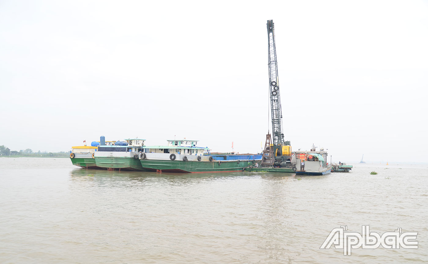 Khu vực khai thác cát.