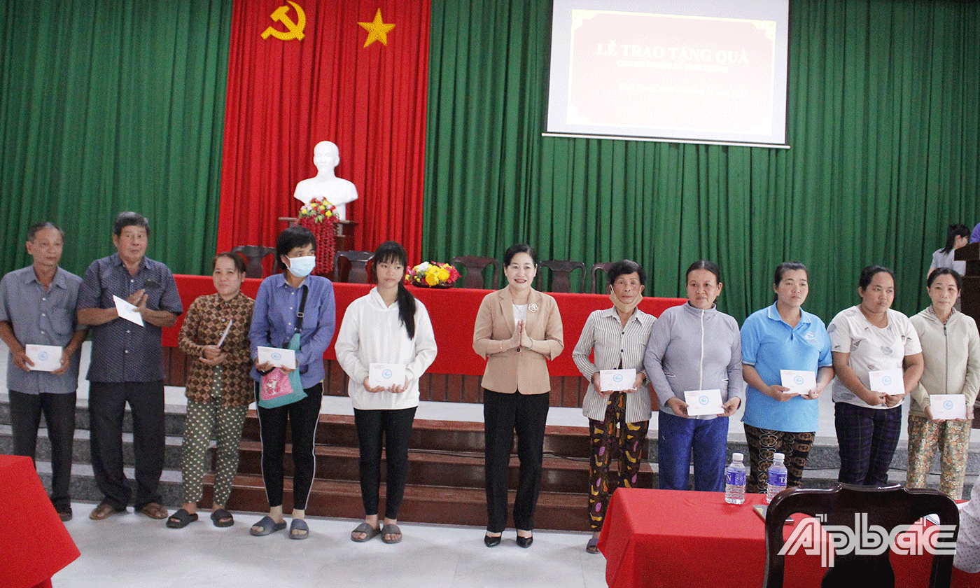 Đồng chí Châu Thị Mỹ Phương 
