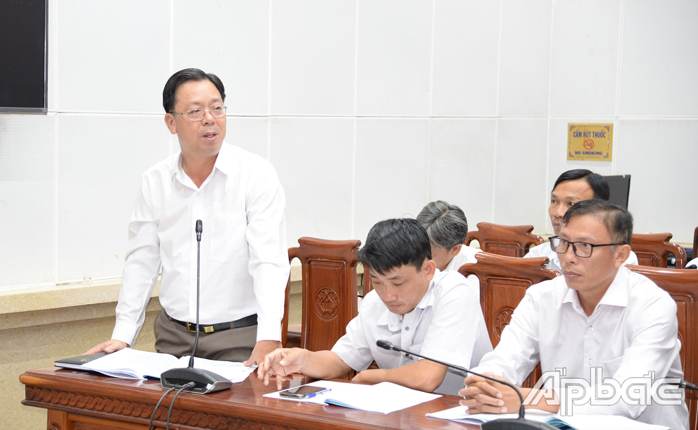 Các đại biểu phát biểu ý kiến tại hội nghị.