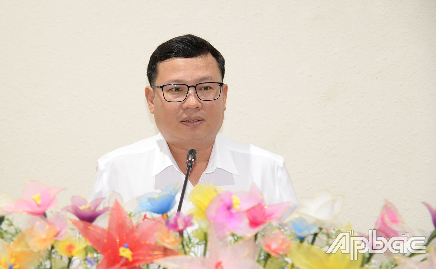 Đồng chí Nguyễn Đàm Thanh Tuyến phát biểu tại hội nghị.