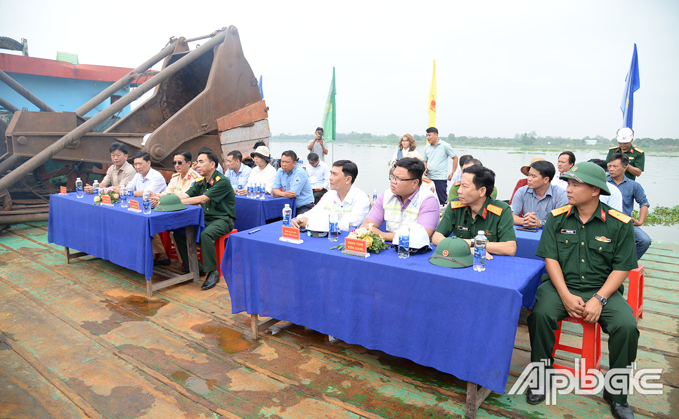 Quang cảnh Lễ khởi công.