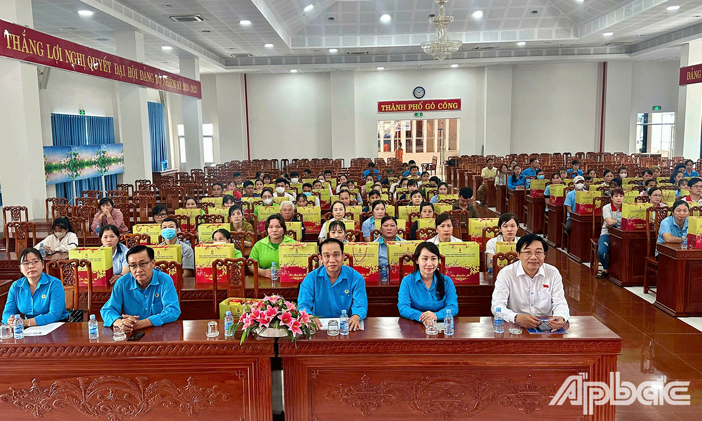 Đại biểu tham dự 