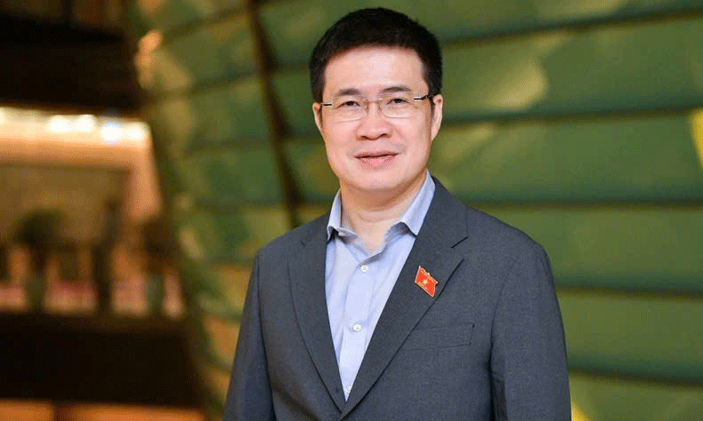 Đại biểu Quốc hội Hoàng Minh Hiếu, Ủy viên thường trực Ủy ban Pháp luật của Quốc hội.
