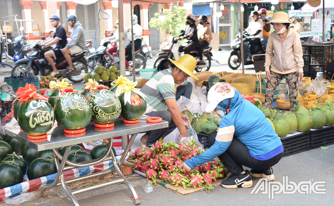 Sức mua các loại trái cây chưng tết tăng mạnh.