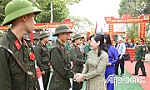 Chủ tịch HĐND tỉnh Tiền Giang Châu Thị Mỹ Phương dự Lễ giao, nhận quân tại huyện Châu Thành