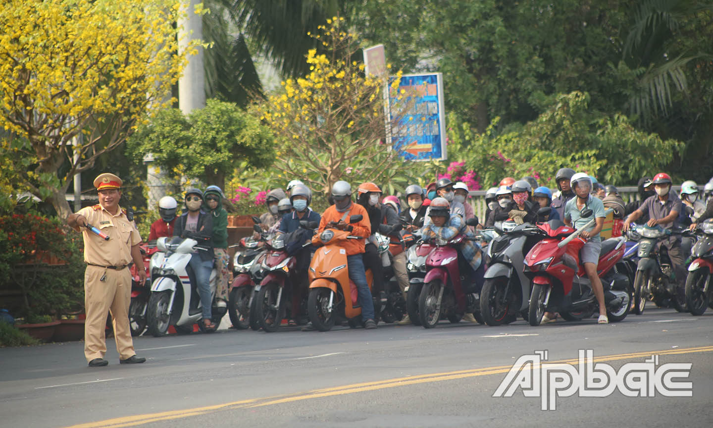 Các phương tiện ưu tiên hướng miền Tây - TP. Hồ Chí Minh.