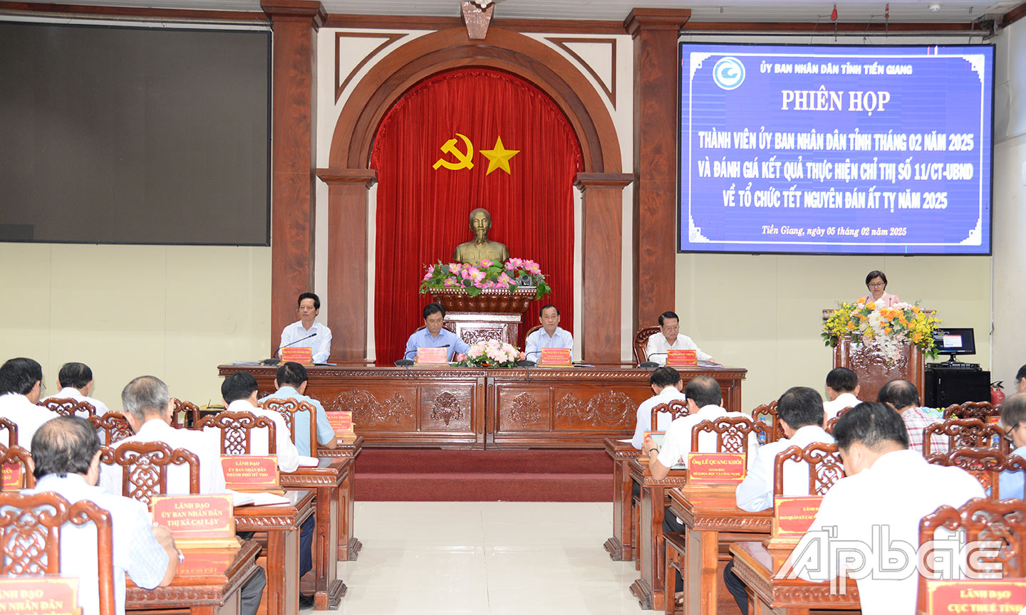 Quang cảnh phiên họp.