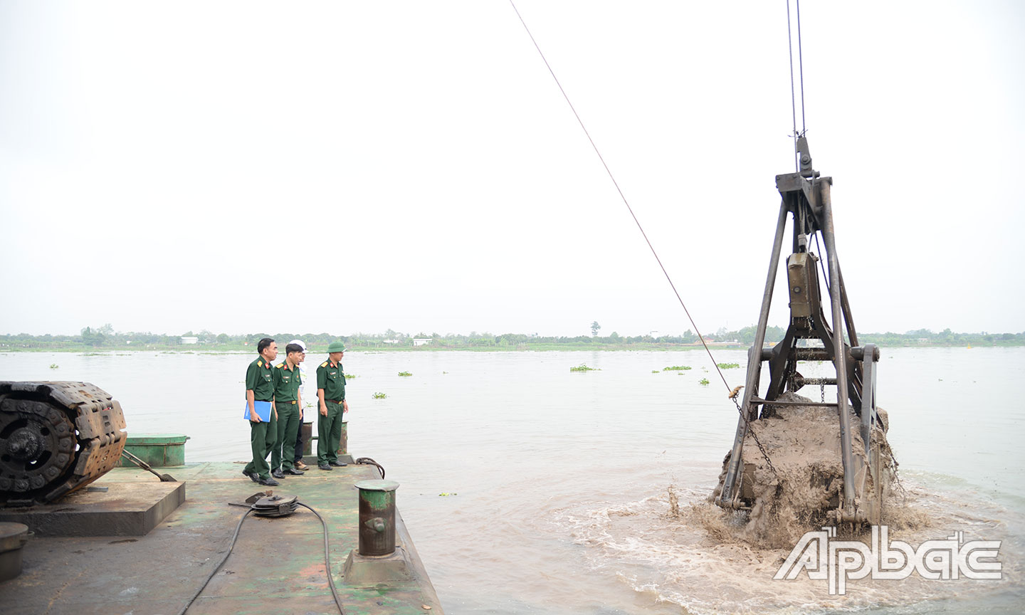 Tổng Công ty Xây dựng Trường Sơn khởi thông khai thác cát tại khu vực I của mỏ Hoà Hưng II.