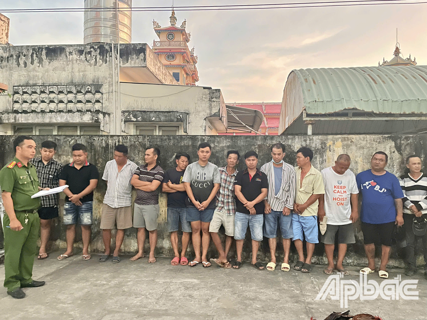 Lực lượng Công an bắt 