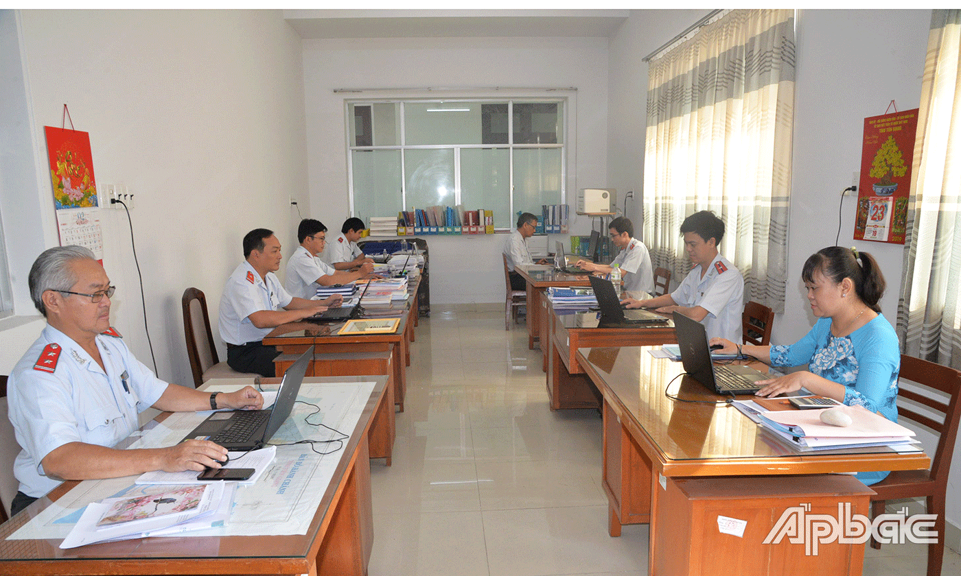 Sắp xếp cơ chế hợp lý, đảm bảo cán bộ làm việc nghiêm túc, hiệu quả.