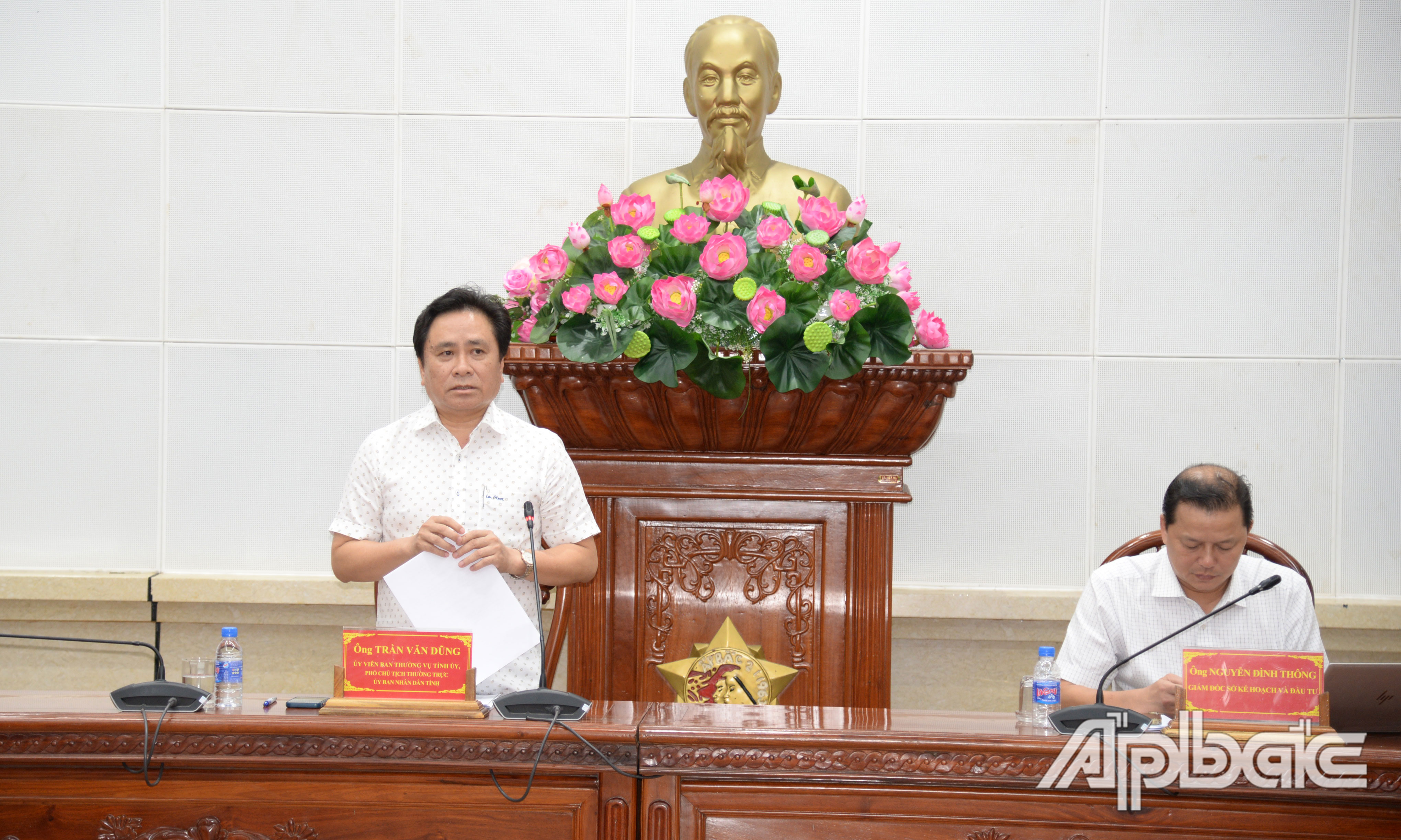 Đồng chí Trần Văn Dũng phát biểu chỉ đạo cuộc họp.