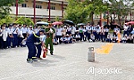 Tuyên truyền phòng cháy, chữa cháy cho gần 1.000 học sinh huyện Cái Bè