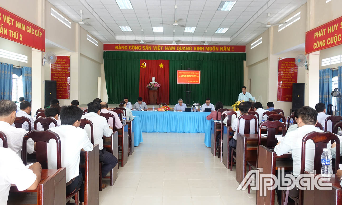 Ban chỉ đạo huyện đánh giá tiến độ xây dựng xã đạt chuẩn nông thôn mới kiểu mẫu xã Ngũ Hiệp