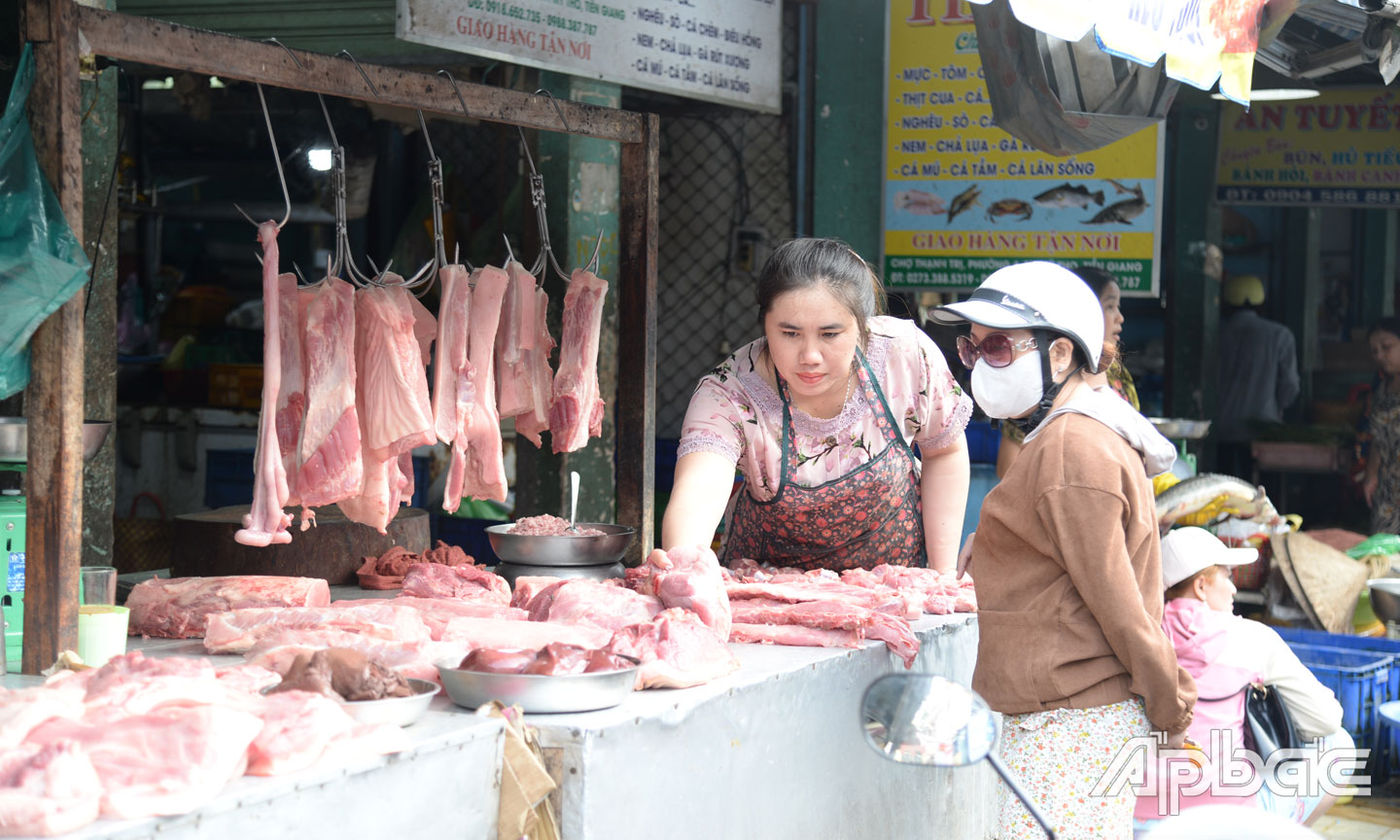 Sức mua thịt heo tại chợ giảm mạnh.