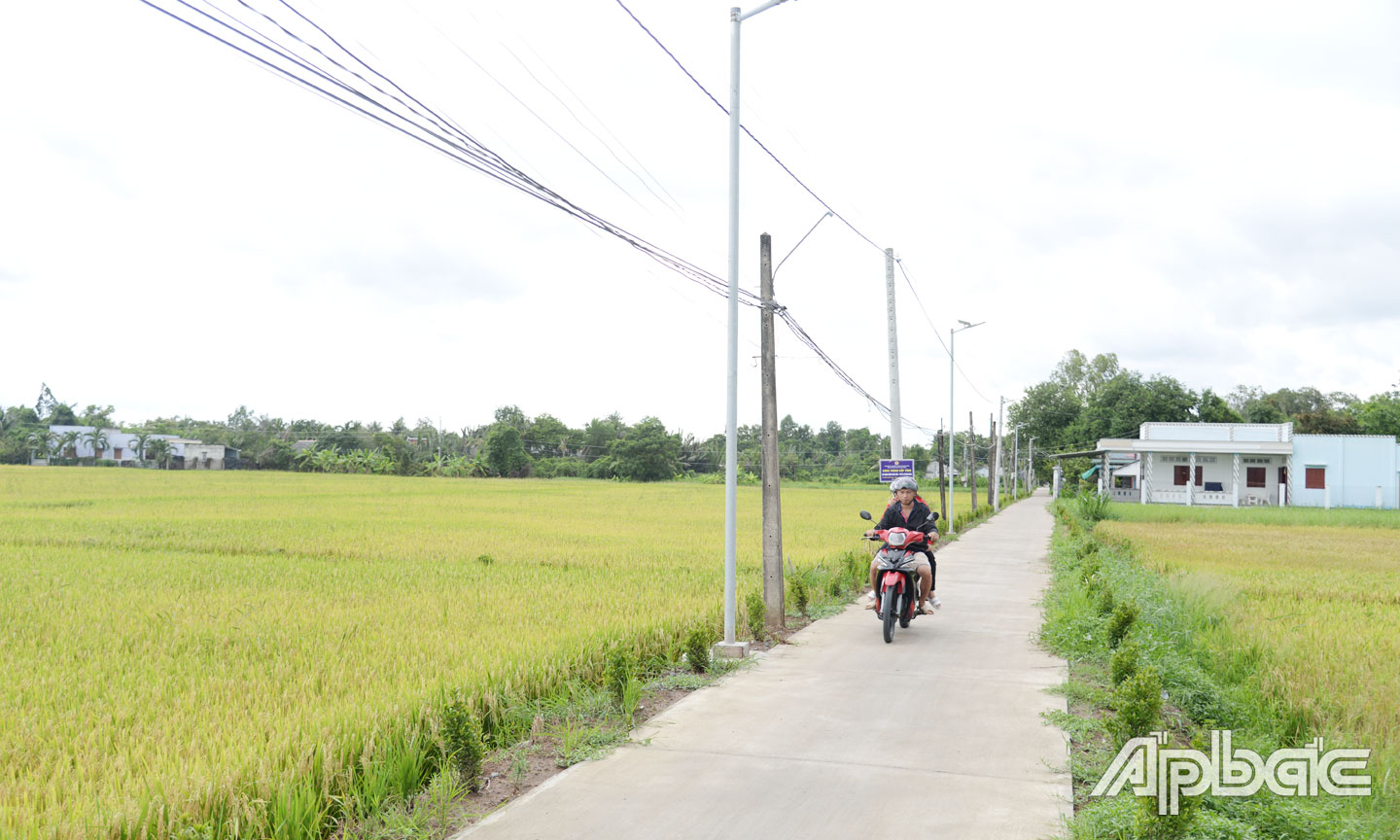 Hệ thống kết cấu hạ tầng của xã từng bước được đầu tư đồng bộ.