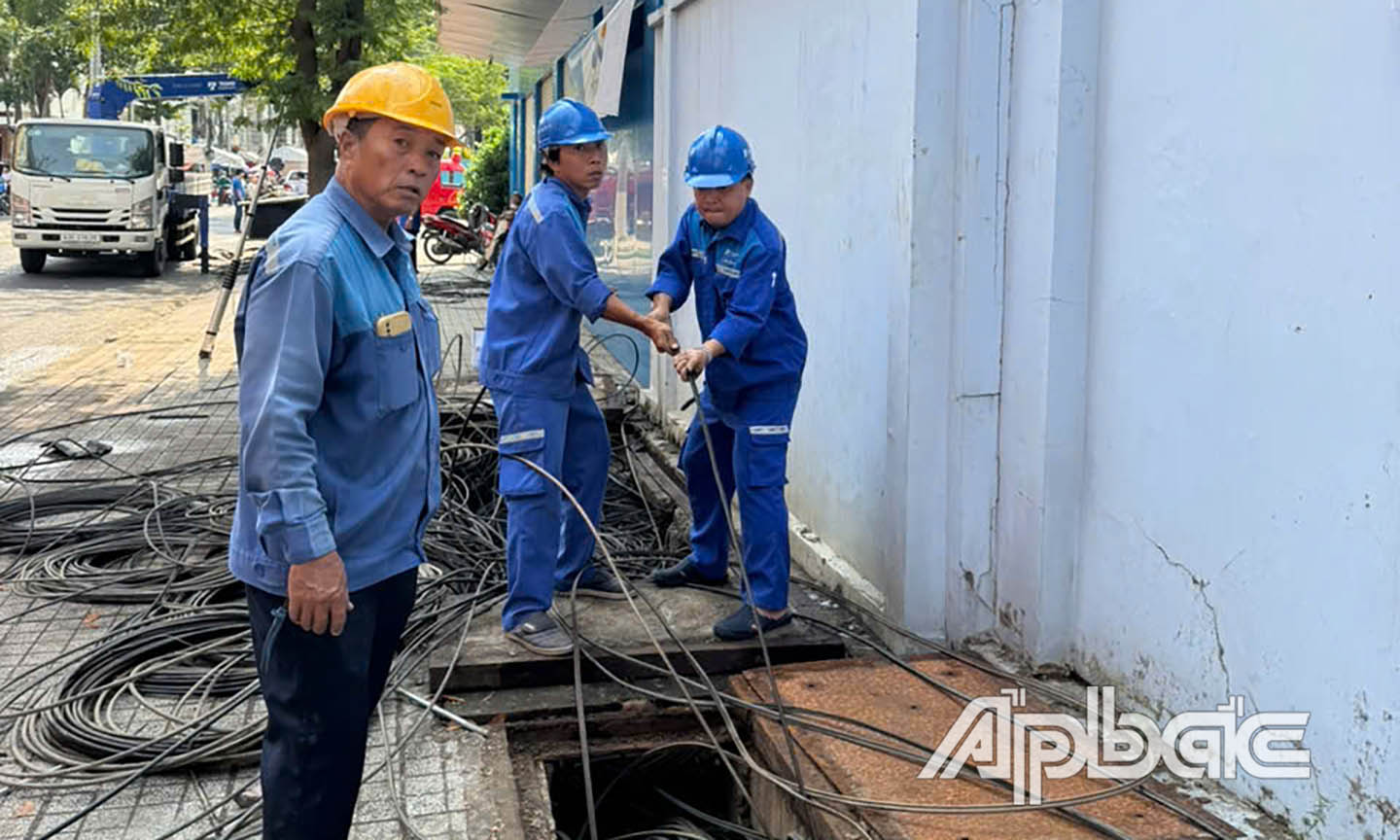Các lực lượng kỹ thuật VNPT đang nỗ lực khắc phục sự cố.