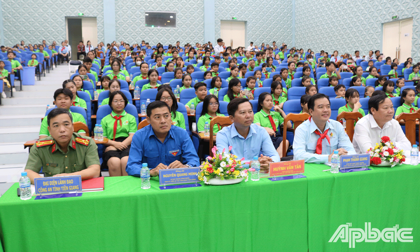 Đại biểu tham dự 
