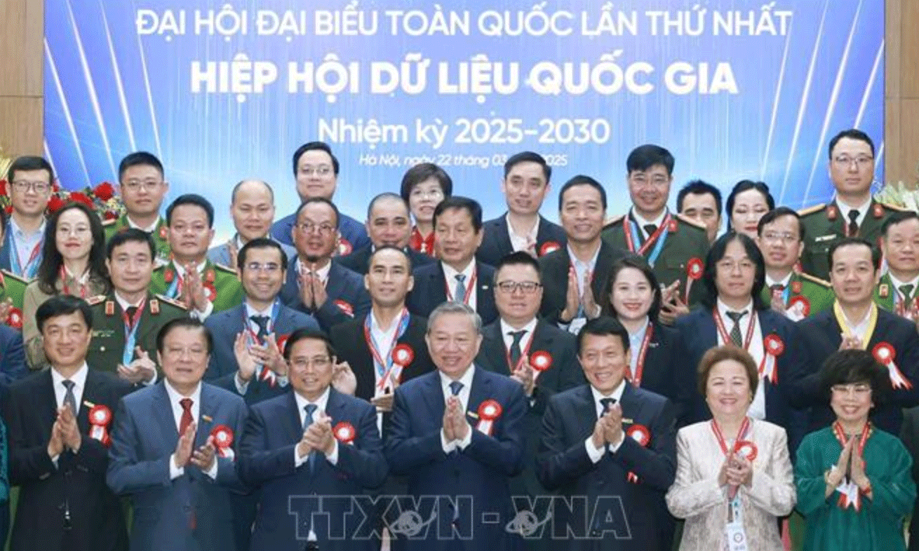 Tổng Bí thư Tô Lâm, Thủ tướng Phạm Minh Chính và các đại biểu. Ảnh: Thống Nhất/TTXVN