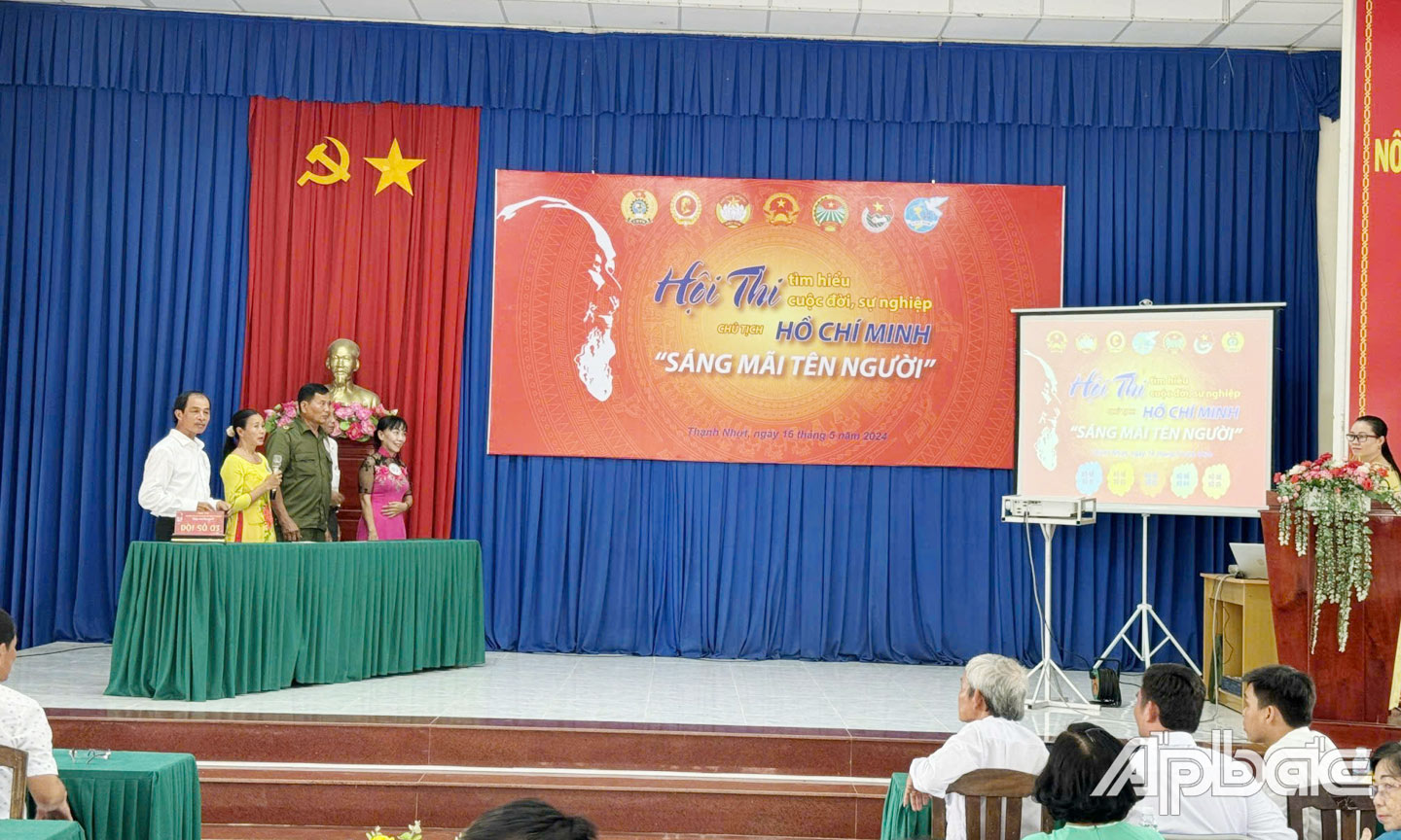Hội thi Tìm hiểu về cuộc đời, sự nghiệp của Chủ tịch Hồ Chí Minh với chủ đề “Sáng mãi tên Người” được Đảng ủy xã Thạnh Nhựt tổ chức năm 2024. Nguồn: Đảng ủy xã Thạnh Nhựt.