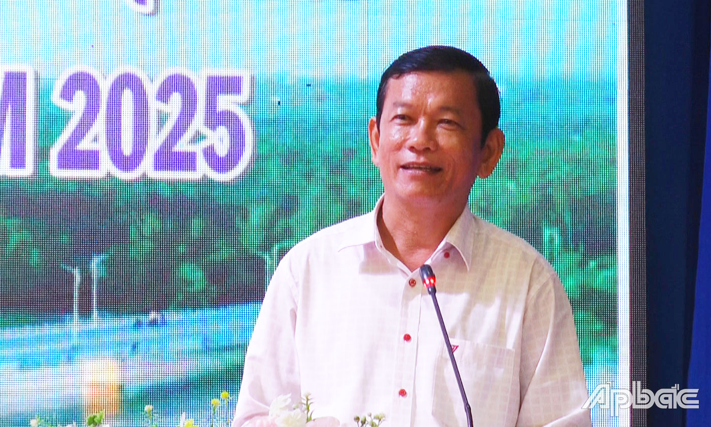 Đồng chí Bùi Thái Sơn phát biểu tại hội nghị.