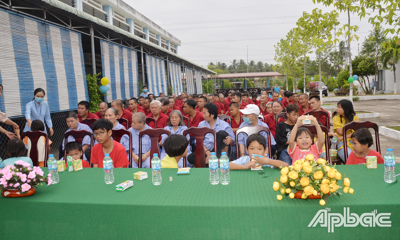 Trung tâm Công tác xã hội Tiền Giang đang nuôi dưỡng, chăm sóc hàng trăm đối tượng bảo trợ xã hội